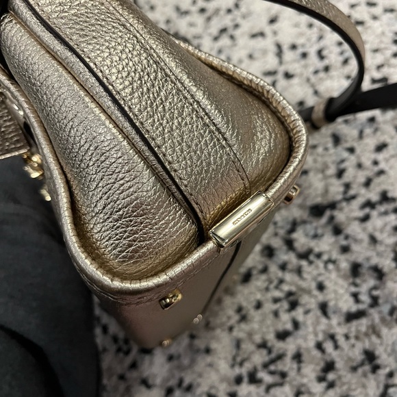 Authentic Gold Metallic Coach Swagger - Picture 6 of 12